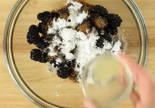 Blackberry Crumble Healthy Breakfast Recipe4