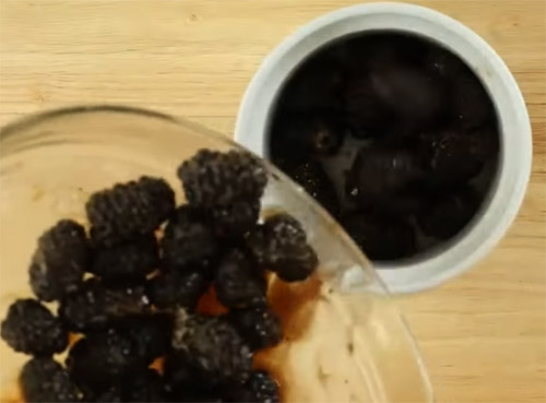 Blackberry Crumble Healthy Breakfast Recipe5