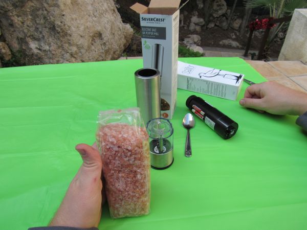 electric salt and pepper grinders lidl