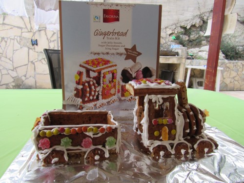gingerbread train kit from lidl
